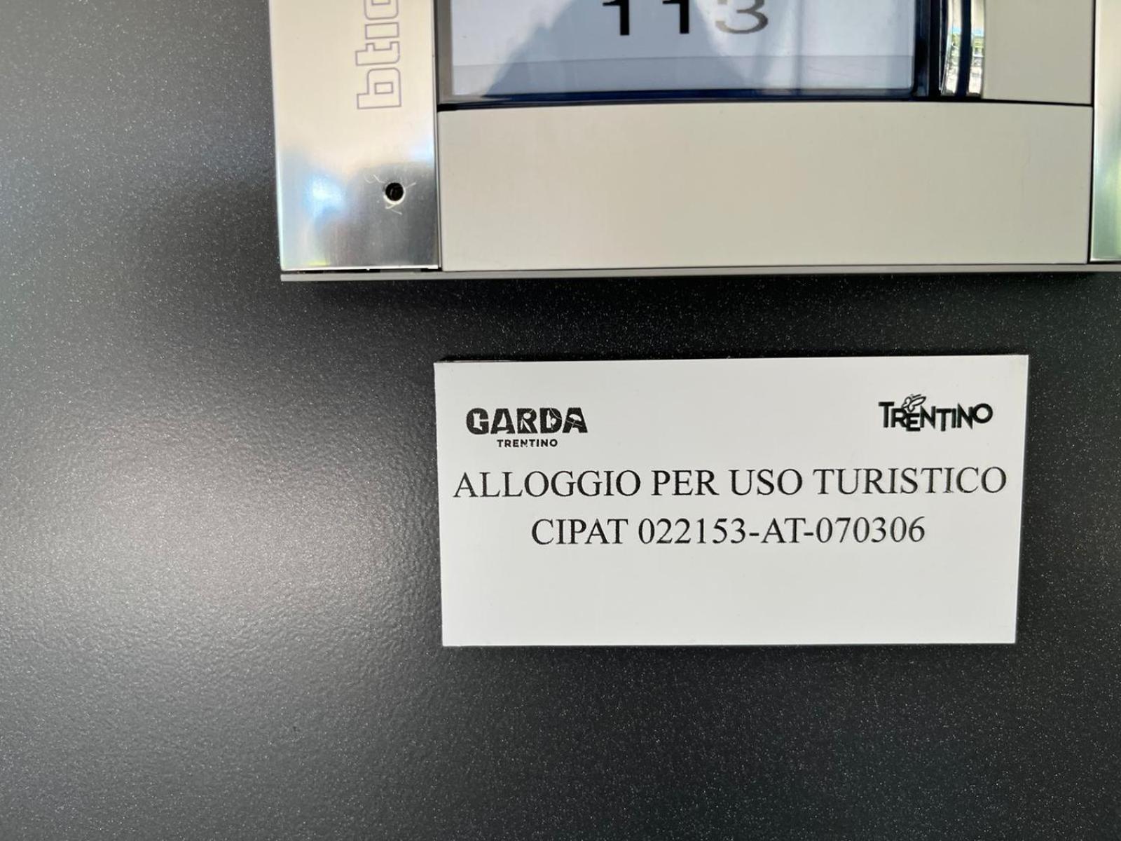 Appartamento Al Lago Riva del Garda Exterior foto