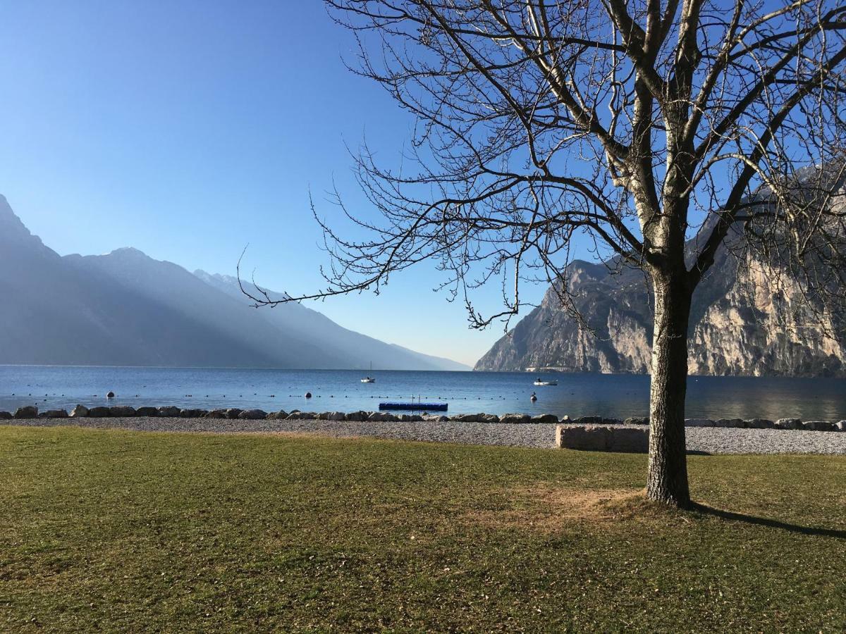 Appartamento Al Lago Riva del Garda Exterior foto