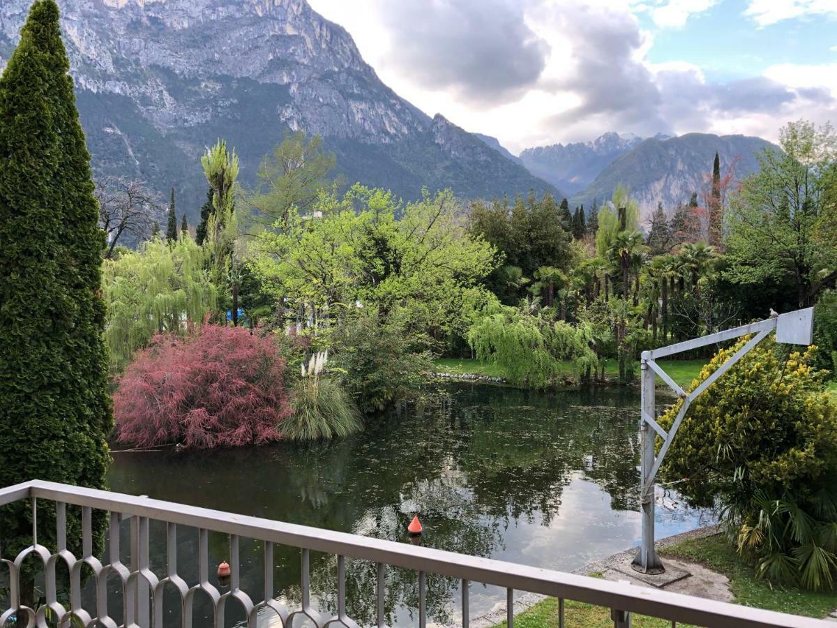 Appartamento Al Lago Riva del Garda Exterior foto